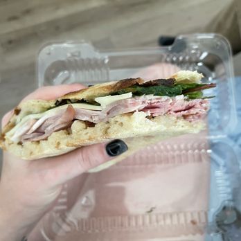 Napastäk Napa Valley - Ham and jack cheese sandwich - Olive Oil Near Me - Napa, California Napastäk Napa Valley - Ham and jack cheese sandwich - Olive Oil Near Me - Napa, California