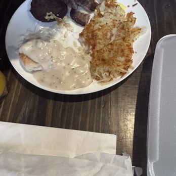The Brunchery - Breakfast 13.75 2 eggs biscuit and gravy 2 sausage and no flavored hash browns - Breakfast & Brunch Near Me - Valrico, Florida