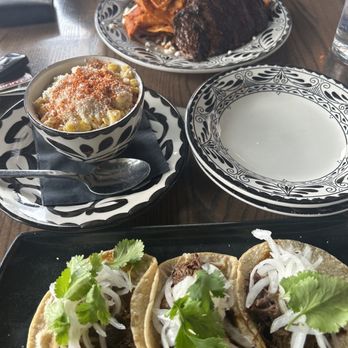 La Josie - Mexican Near Me - Chicago, Illinois