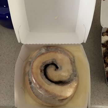 Cinnaholic - build your own maple roll - Bakeries Near Me - Henderson, Nevada Cinnaholic - build your own maple roll - Bakeries Near Me - Henderson, Nevada