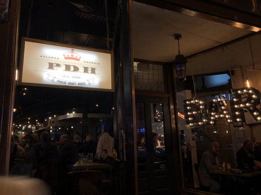 Publik Draft House by null