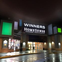 Westshore Town Centre - Entrance to shop