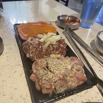 Charcoal Korean BBQ - Cajun Pork Belly 8/10  Hawaiian Bulgogi 9/10 Lemon pepper chicken 9/10 - Korean Near Me - Santa Clarita, California