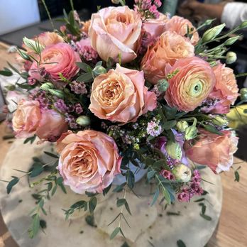 its a wrap - Flower arrangements - Balloon Services Near Me - Studio City, California