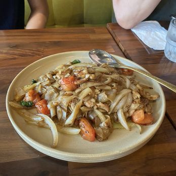 Hanuman Thai Eatery - Drunken noodles - Thai Near Me - Costa Mesa, California
