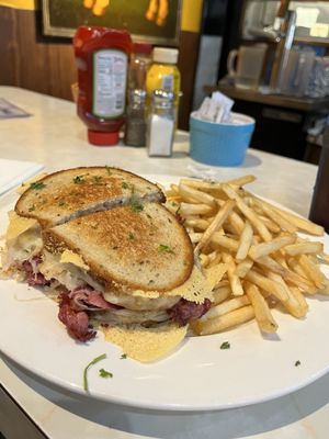 David's Delicatessen & Diner by null