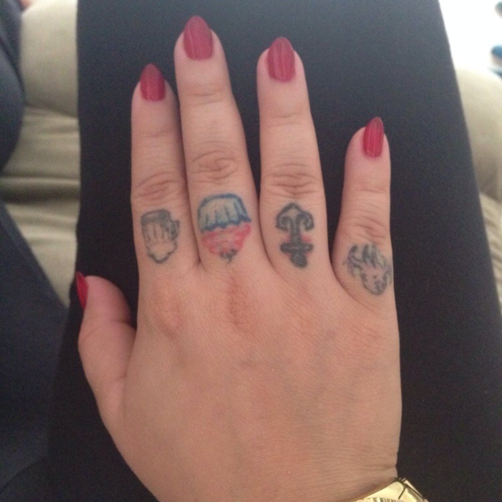 LumiGarnet NailSpa - Nail Salons Near Me - Miami, Florida