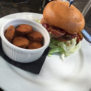 KIN Windsor - Kin burger!  Yum - New American Near Me - Windsor, California