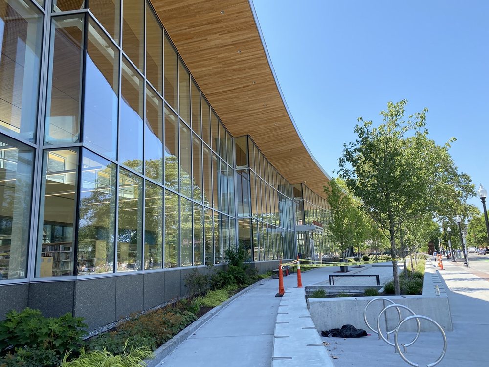 VALENTE BRANCH LIBRARY Updated July 2024 14 Photos 826 Cambridge