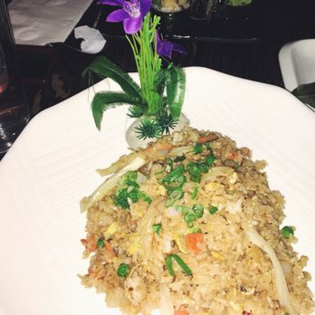 Okinii - chicken fried rice mmm - Sushi Bars Near Me - New York, New York