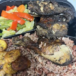 Jerk chicken plate Jerk chicken plate