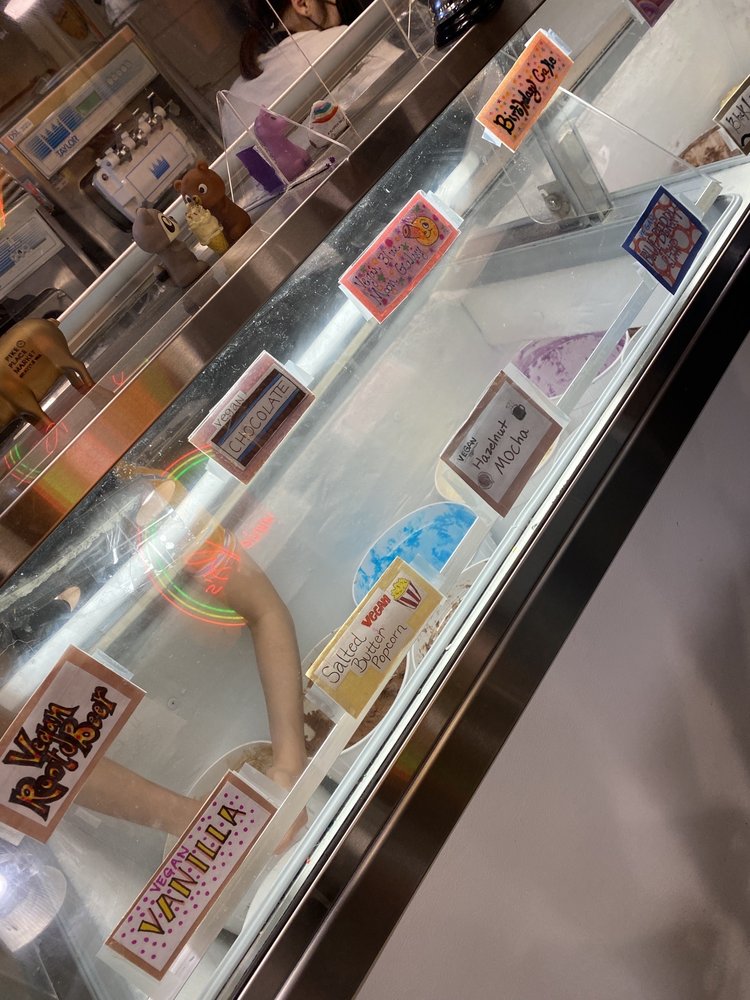 SHY GIANT FROZEN YOGURT 75 Reviews & 89 Photos 1500 Pike Pl