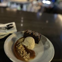 Sloane’s - Snicker bar (3)