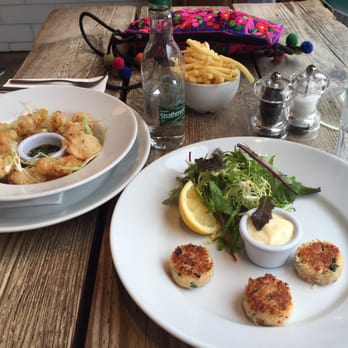 Crabshakk - Tempura squid and crab cakes - Seafood Near Me - Glasgow, GLG