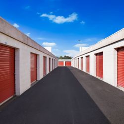 StorQuest Self Storage