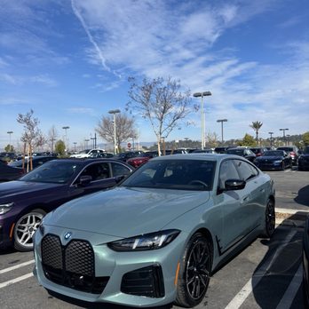 Valencia BMW - Car Dealers Near Me - Valencia, California Valencia BMW - Car Dealers Near Me - Valencia, California