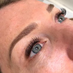 Iona Wallace Cosmetic Tattooing - Microbladed brows