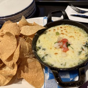 Fireside - Poconos - CHEESY SPINACH ARTICHOKE DIP - Burgers Near Me - Pocono Township, Pennsylvania