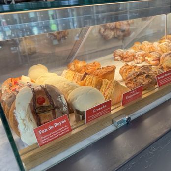 La Panadería Bakery Café - Bakeries Near Me - San Antonio, Texas