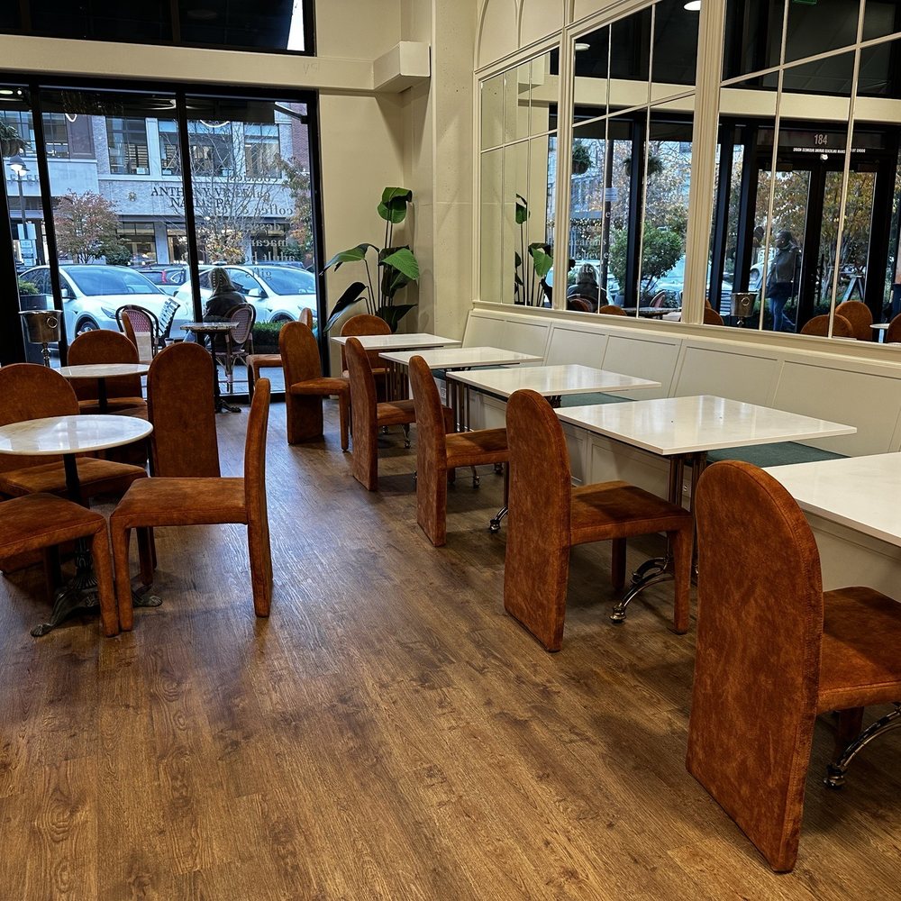 Lady Yum - Totem Lake - Lots of seating space with comfortable chairs - Wine Bars Near Me - Kirkland, Washington Lady Yum - Totem Lake - Lots of seating space with comfortable chairs - Wine Bars Near Me - Kirkland, Washington