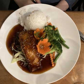 Mango Tree Bistro - Teriyaki Tamarind Salmon - Thai Near Me - Norristown, Pennsylvania