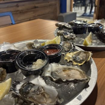 Oceanside Fish Shop - $1.25 Oysters Thursday night - Seafood Near Me - Oceanside, California