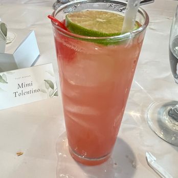 M & J Bistro - New American Near Me - Tracy, California