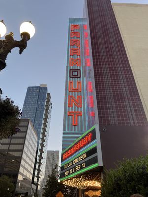 Paramount Theatre Oakland by null