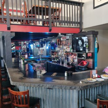 Destino's - Full Bar Set Up - Pizza Near Me - Merced, California Destino's - Full Bar Set Up - Pizza Near Me - Merced, California