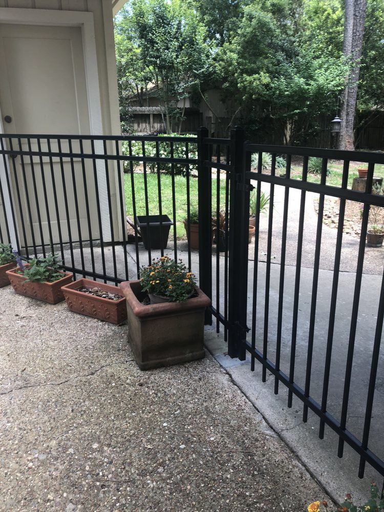 Slide of Sierra Madre Fence