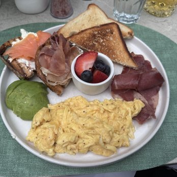 La Vie Belle - Continental Breakfast. - Breakfast & Brunch Near Me - Miami Beach, Florida