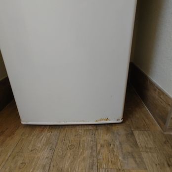 Emerald Beach Hotel - There is no reason why a refrigerator should have rust on its door. - Hotels Near Me - Corpus Christi, Texas Emerald Beach Hotel - There is no reason why a refrigerator should have rust on its door. - Hotels Near Me - Corpus Christi, Texas