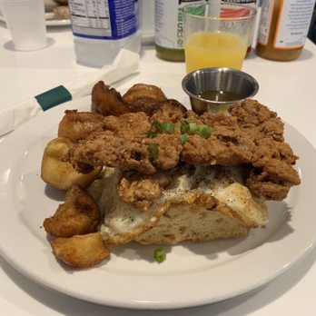 Phoebe's Diner - Chicken biscuit - Breakfast & Brunch Near Me - Austin, Texas Phoebe's Diner - Chicken biscuit - Breakfast & Brunch Near Me - Austin, Texas