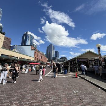 Pike Place Market - Public Markets Near Me - Seattle, Washington Pike Place Market - Public Markets Near Me - Seattle, Washington