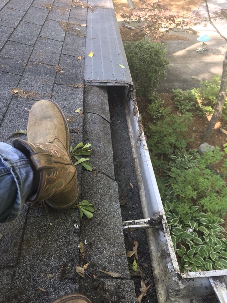 Slide of Southern Gutters