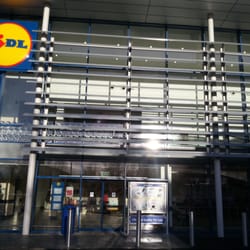 Lidl - Shop front