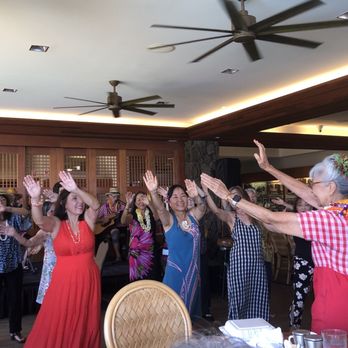 Elks Honolulu Lodge BPOE 616 - TeMoana Makolo UH Medical Center  Cancer  Survivor Hula Dance Group - Venues & Event Spaces Near Me - Honolulu, Hawaii