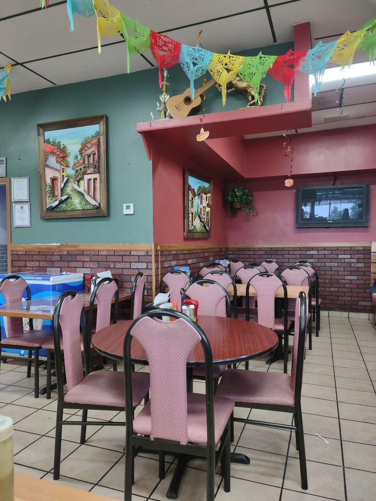 Food from Tacos Del Norte