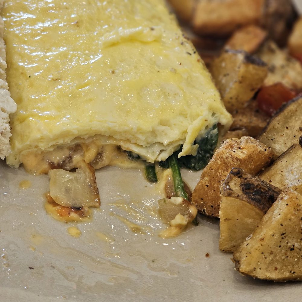 Loafy Lark - Breakfast & Brunch Near Me - East Wareham, Massachusetts Loafy Lark - Breakfast & Brunch Near Me - East Wareham, Massachusetts
