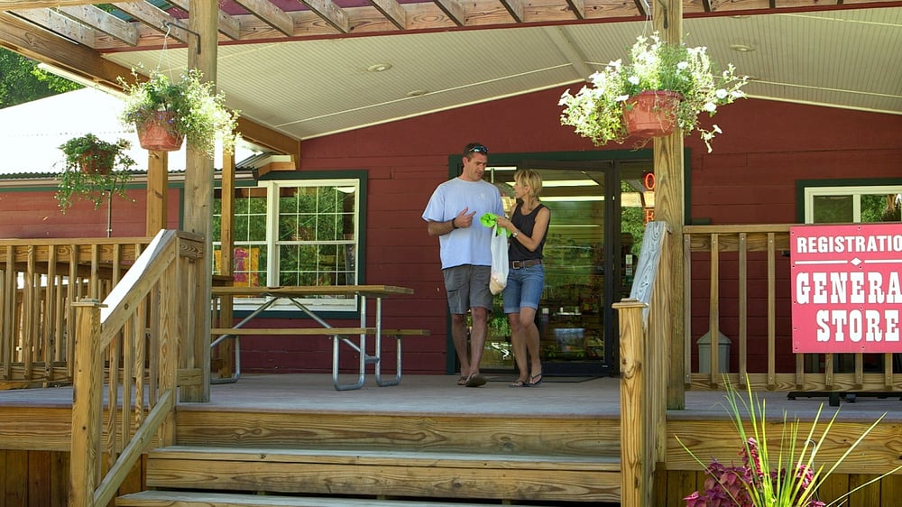 WALLY WORLD RIVERSIDE RESORT Updated November 2024 19 Photos