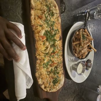 Pinstripes - New American Near Me - Chicago, Illinois