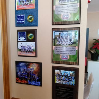 Cedar House Life Change Center - Supporting the community - Rehabilitation Center Near Me - Bloomington, California