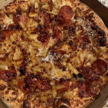 Barro's Pizza - Kona Pizza with Pepperoni instead of chicken - Pizza Near Me - Chandler, Arizona