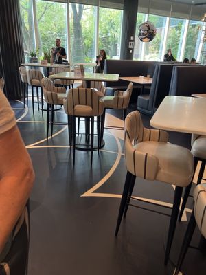 Proper Bar by null
