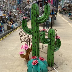 Hanson's Garden Village - Love this lol