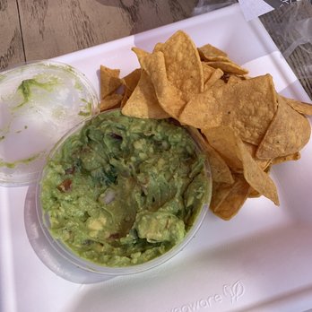Bear Flag Fish - chips and guac - Seafood Markets Near Me - Newport Beach, California Bear Flag Fish - chips and guac - Seafood Markets Near Me - Newport Beach, California