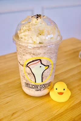 Cafe Yellow Goose by null