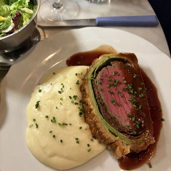La Fête - Beef Wellington (NYE Special) - Wine Bars Near Me - Birmingham, Alabama
