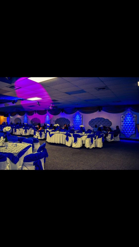 ESMERALDA’S JUMPERS FUN Updated August 2024 14 Photos 3000 S