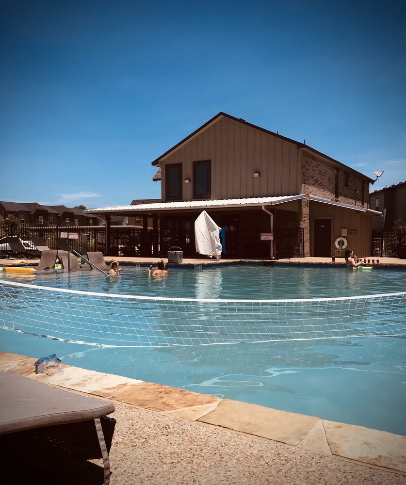 CREEKSIDE TOWNHOMES Updated April 2024 26 Photos & 14 Reviews